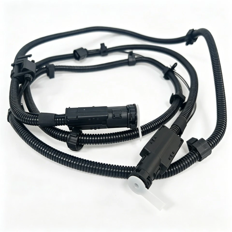 561131983C AdBlue Heated Hose Assembly For VW Passat Commercial Vehicle Platforms